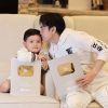 Đan Trường và con trai đồng loạt nhận nút bạc YouTube