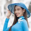 Hoa hậu Thùy Tiên thướt tha với tà áo dài Việt trên đất Thái