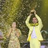 Neon Trần Trung Thuận bứt phá mọi giới hạn ẵm trọn danh hiệu ‘Én vàng nghệ sĩ 2022’