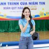 Mai Phương khoe giọng hát ngọt ngào, gần gũi cùng các học viên cai nghiện