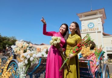 Hai mỹ nhân của ‘Đất phương Nam’ khoe sắc trong tà áo dài của Minh Châu