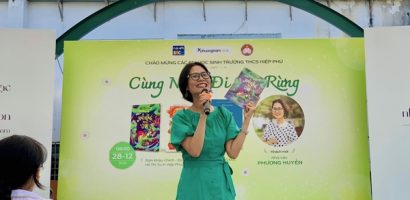 Nhà văn Phương Huyền chia sẻ tình yêu thiên nhiên với học sinh