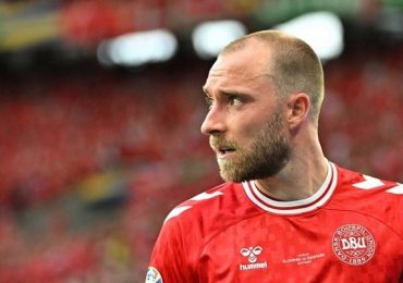 Ngày Eriksen trở lại kỳ diệu sau cơn trụy tim: Hơn cả truyện cổ tích!