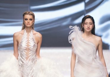 Hoa hậu Lương Thùy Linh đọ trình catwalk cùng đương kim Hoa hậu Thế giới