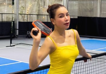 Trà Ngọc Hằng khoẻ khoắn, đầy sức sống trong trang phục chơi pickleball