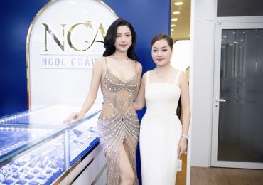 Á hậu Hoàng Nhung xinh đẹp bên Hoa hậu Hoàng Thanh Nga