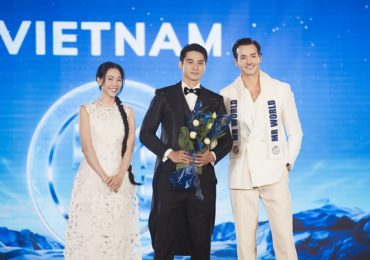 Tuấn Ngọc nhận bảng tên đại diện Việt Nam tại Mr World 2024