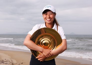 Golfer nữ 20 tuổi ghi tên vào lịch sử WAAP Championship