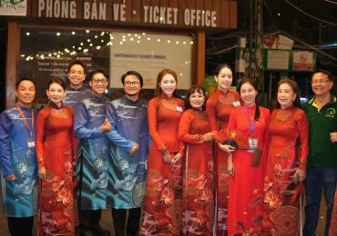Dàn hoa hậu, nam vương rạng ngời tham gia diễu binh mừng 50 năm Giải phóng miền Nam