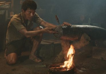 Cảnh cưa bom chân thực đến nghẹt thở trong ‘Địa Đạo: Mặt trời trong bóng tối’