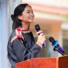 H’Hen Niê diện trang phục Ê đê, khánh thành thư viện tại Đắk Lắk