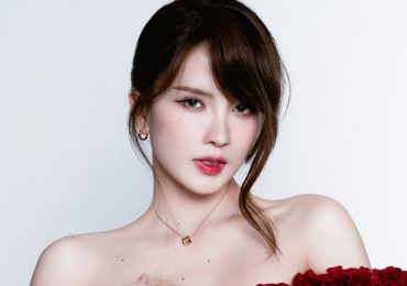 Thiều Bảo Trâm gợi cảm, khoe eo thon trong bộ ảnh mới